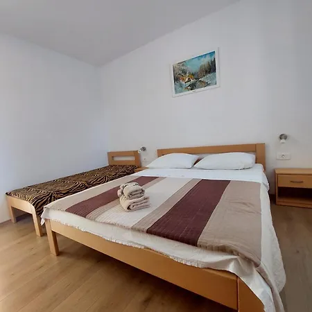 Apartman Apartments By The Sea Drace, Peljesac - 4550 Drace