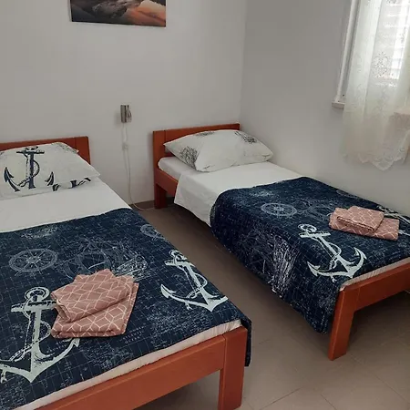 Apartments By The Sea Drace, Peljesac - 4550 Apartman Drace