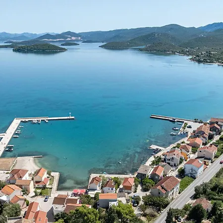 By The Sea Drace, Peljesac - 4550