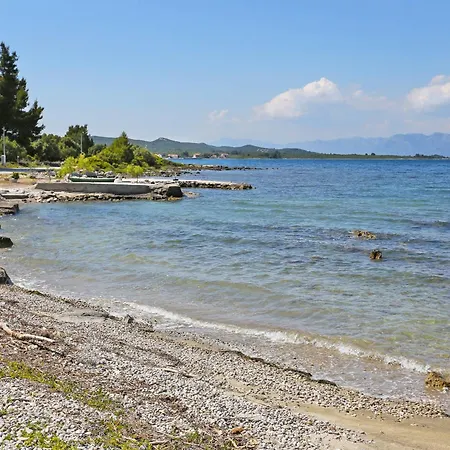 Apartments By The Sea Drace, Peljesac - 4550 * Drace